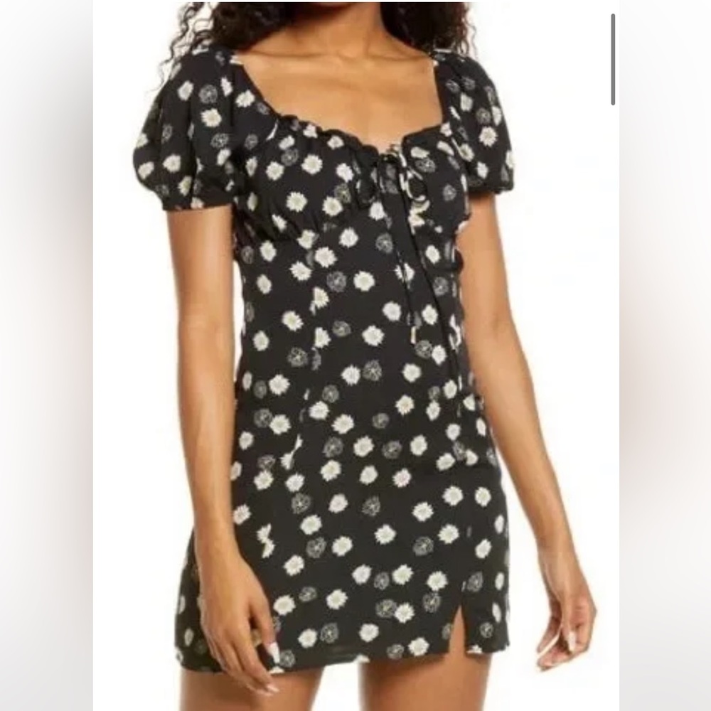 Nordstrom Black and White Daisy Dress